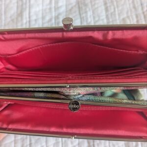 HOBO LAUREN LEATHER Double frame clutch In Tropic Print